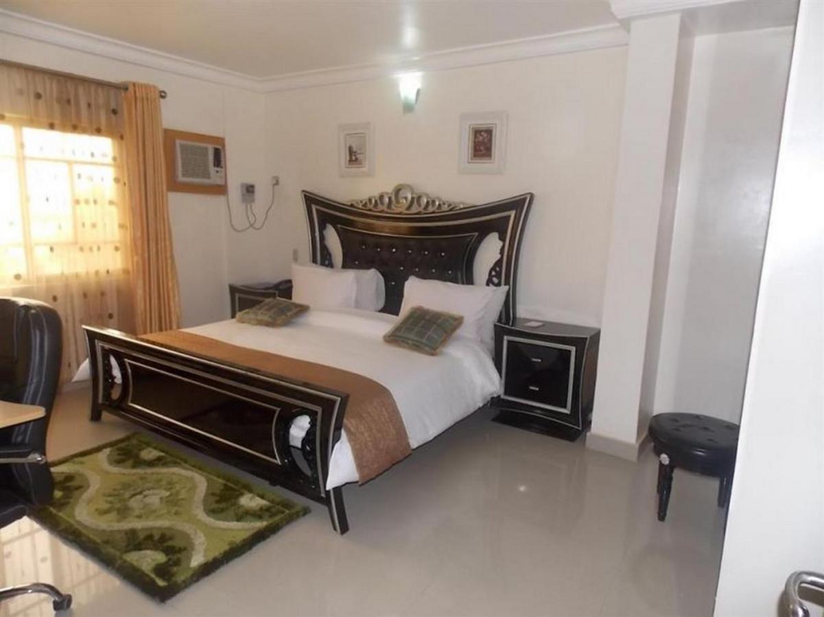 Room In Lodge - Ayalla Hotels And Suites Abuja Ngoại thất bức ảnh